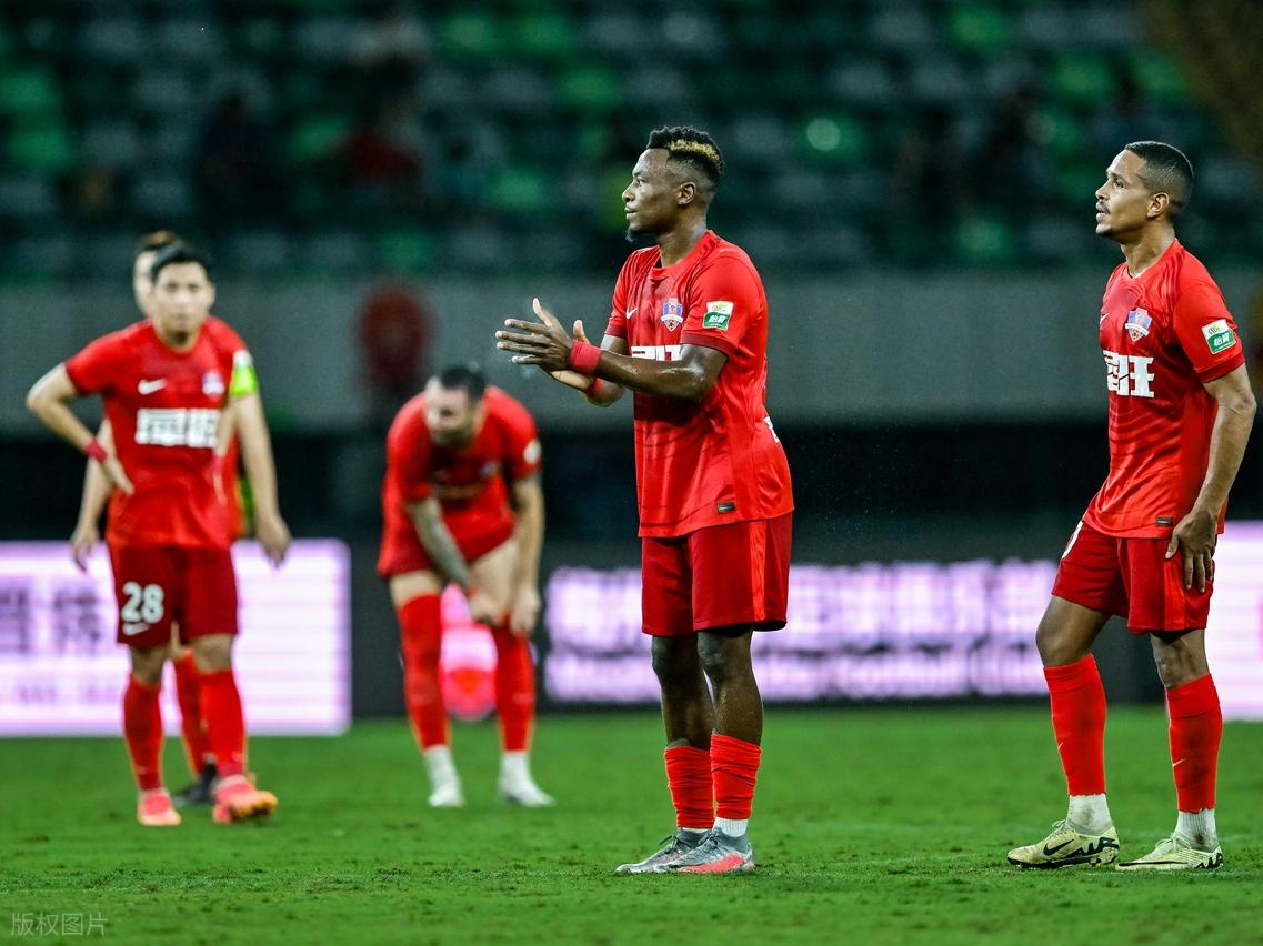 清晨葡超传出新动向,广东宏远队长鼓劲,管理层表态——信心回归,球探报告显示潜力 清晨葡超传出新动向,广东宏远队长鼓劲,管理层表态——信心回归,球探报告显示潜力