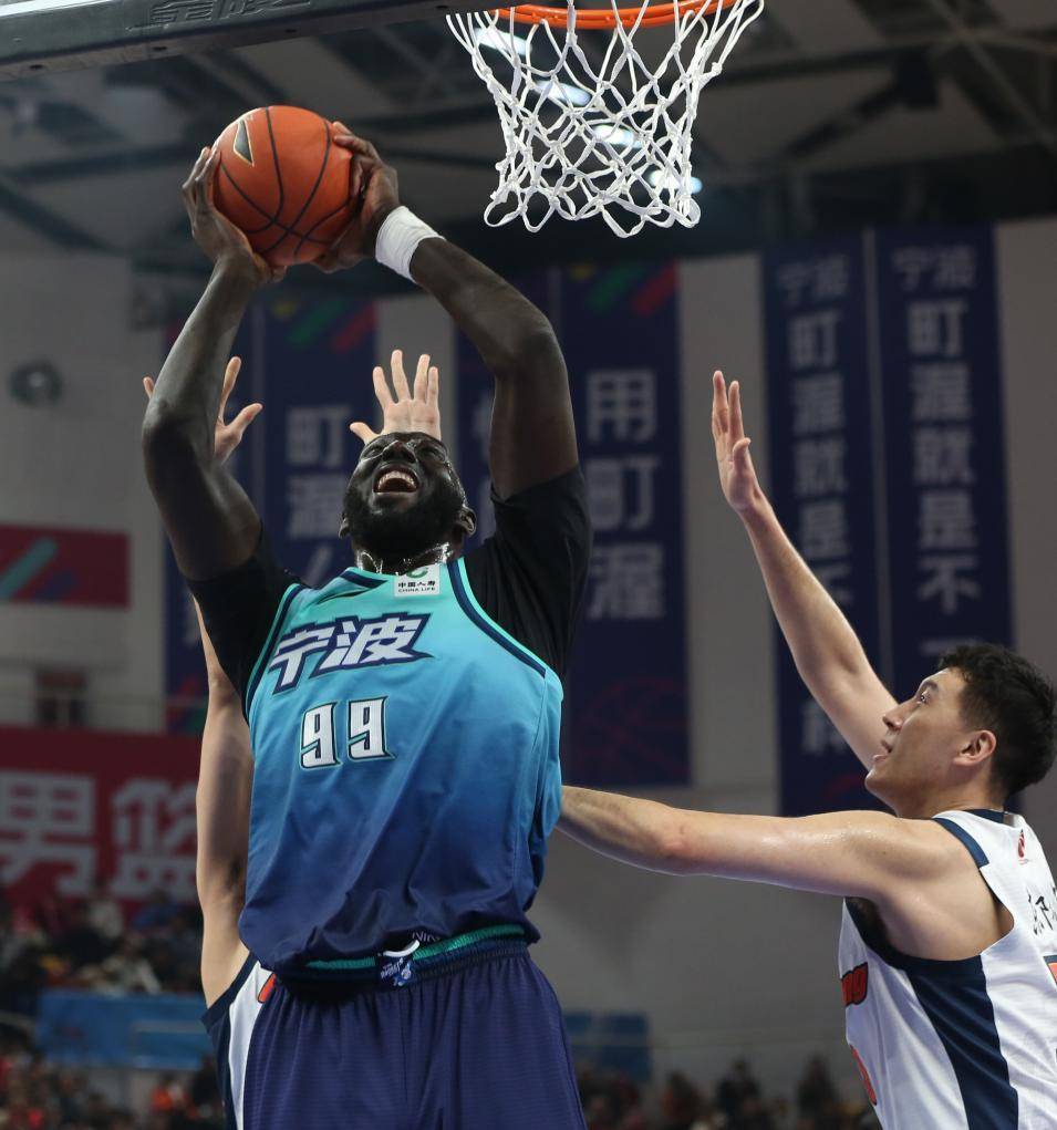 从费耶诺德围绕NBA常规赛再遭质疑到清晨华盛顿奇才备战CBA季后赛，风云突变广厦男篮关键时刻主帅复盘